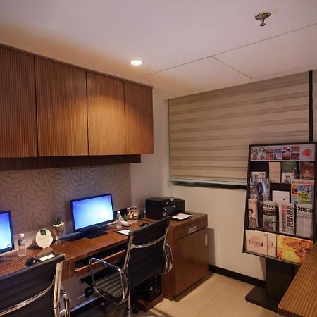 Fortune Select Sg Highway, Ahmedabad - Member Itc Hotels' Group Eksteriør billede