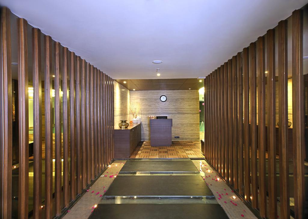 Fortune Select Sg Highway, Ahmedabad - Member Itc Hotels' Group Eksteriør billede