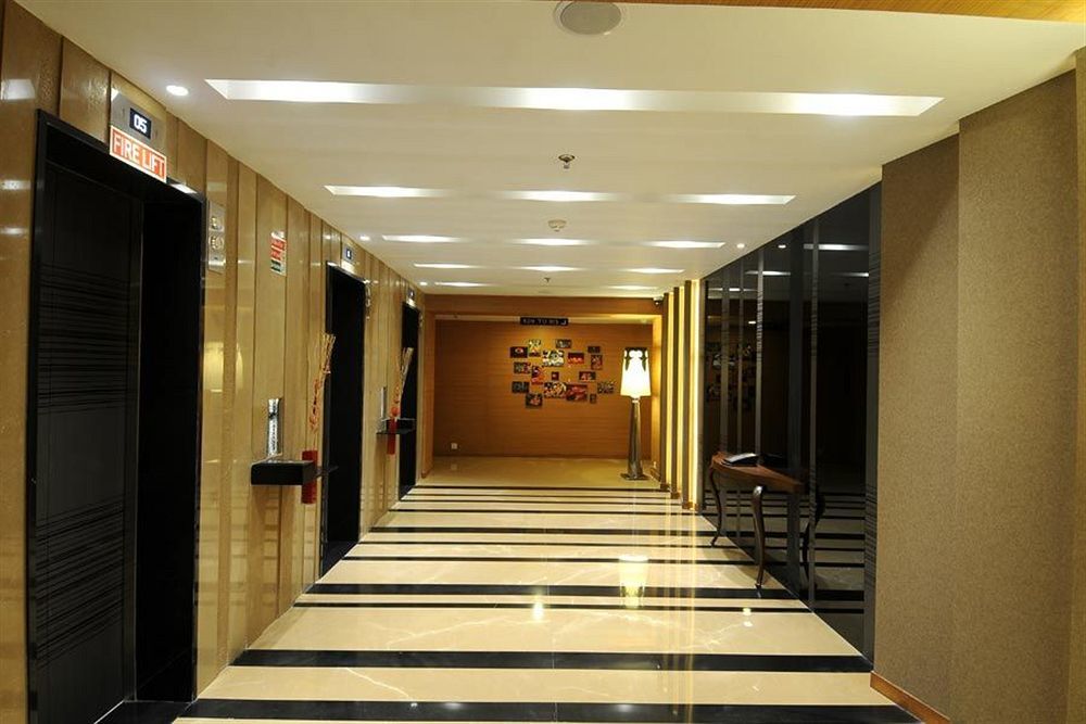 Fortune Select Sg Highway, Ahmedabad - Member Itc Hotels' Group Eksteriør billede